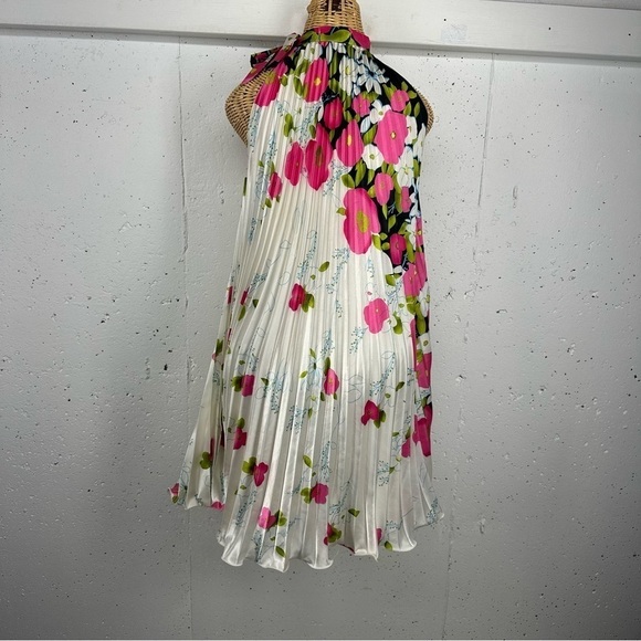Vintage Neelam Medium High Neck Sleeves Whit Pink Floral Pleated Dress - Picture 15 of 16